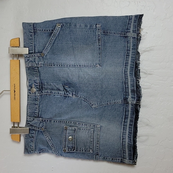 EXPRESS Distressed Snap Buttons Jean Mini Skirt 9/10 - Picture 1 of 11